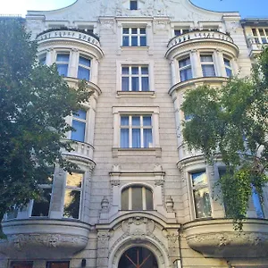 Отель Astrid Am Kurfuerstendamm, Берлин